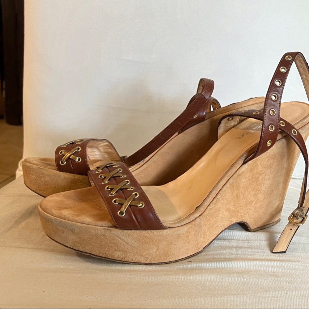 Isabella Fiore Brown and Tan Platform Wedges